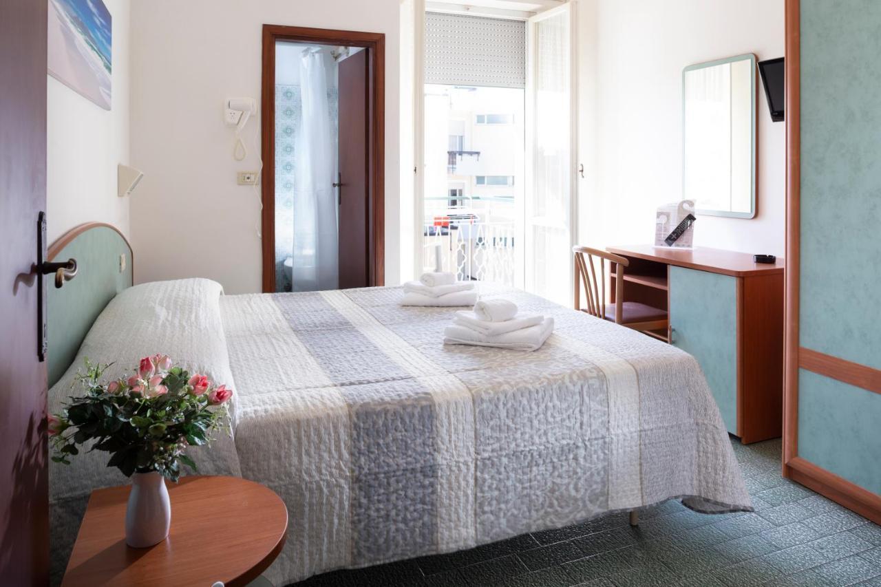 Hotel Mara Rimini Esterno foto
